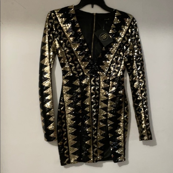 Dress - Picture 1 of 4